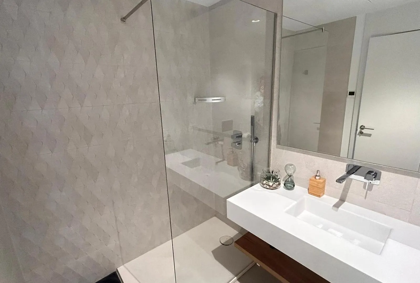 Modern Garden Apartment By Cabopino Golf Marbella