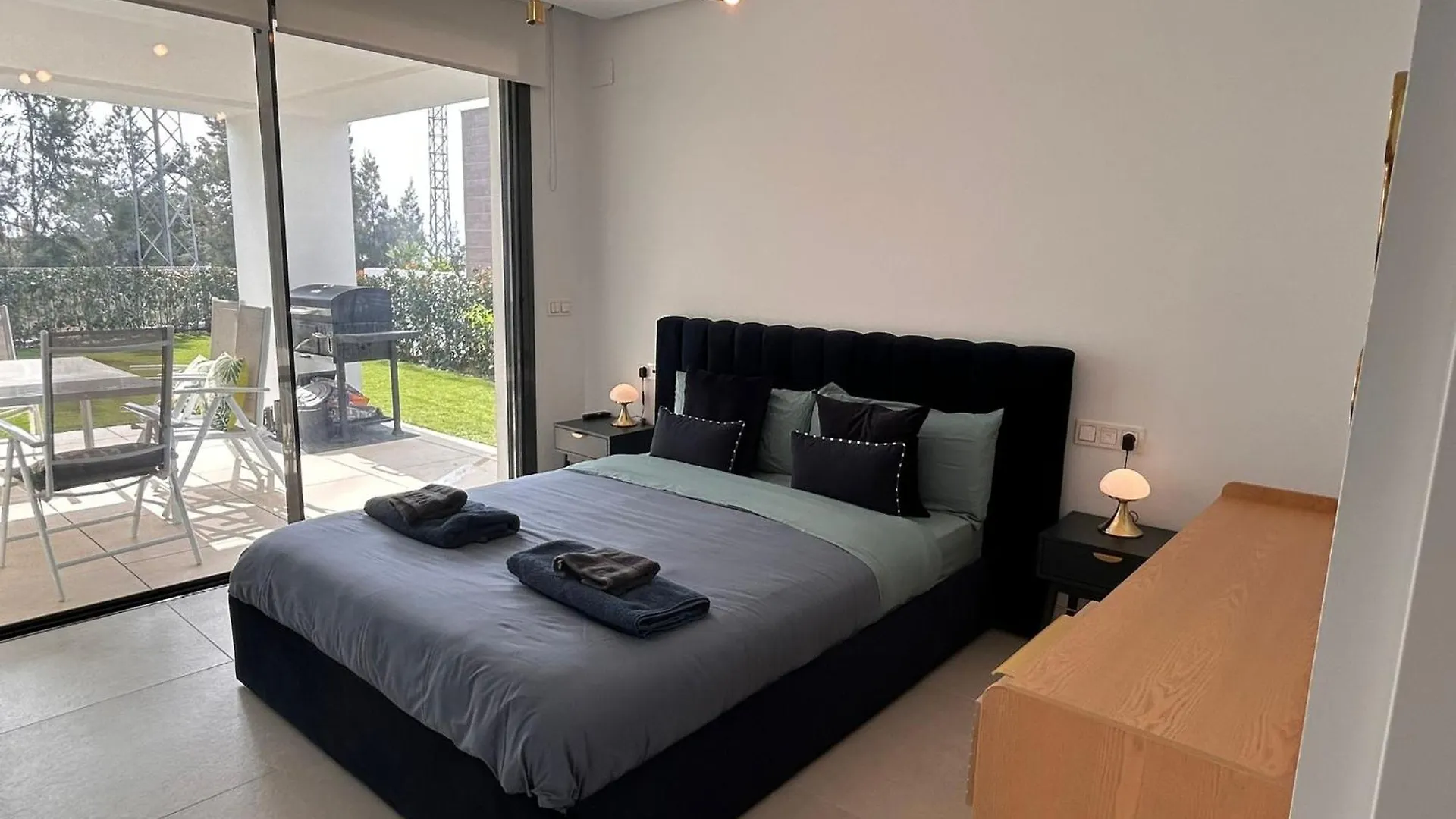 Modern Garden Apartment By Cabopino Golf Marbella